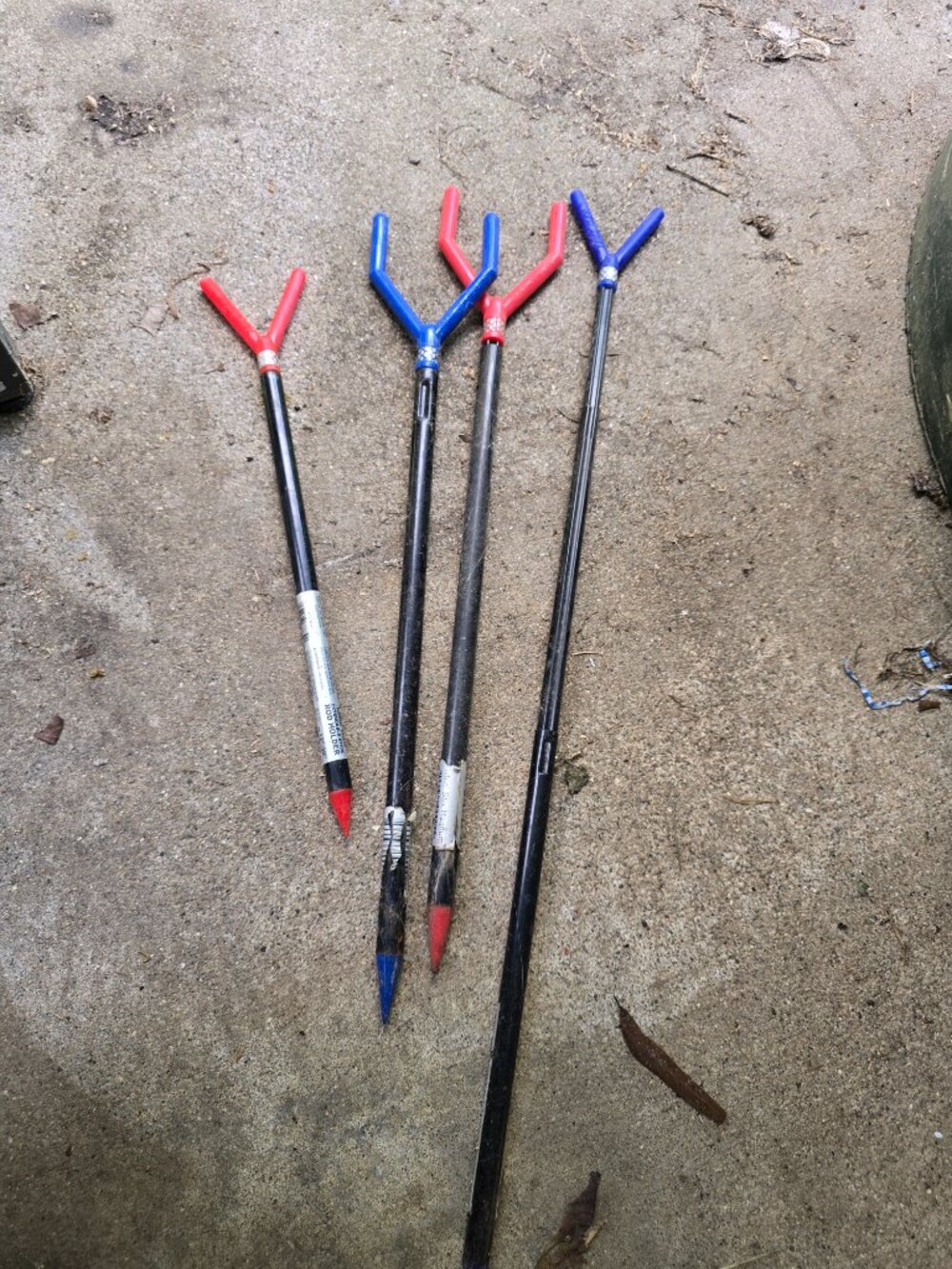 Lot 4 Vintage Extendable Fishing Rod Holders Bank Poles Fishin Stix Eagle Claw